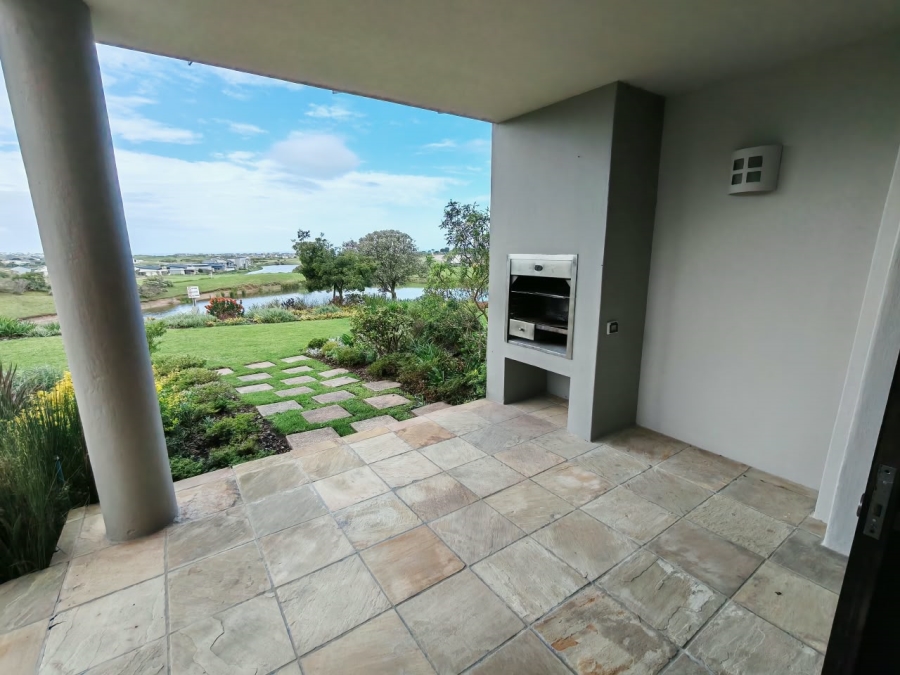 2 Bedroom Property for Sale in Oubaai Western Cape